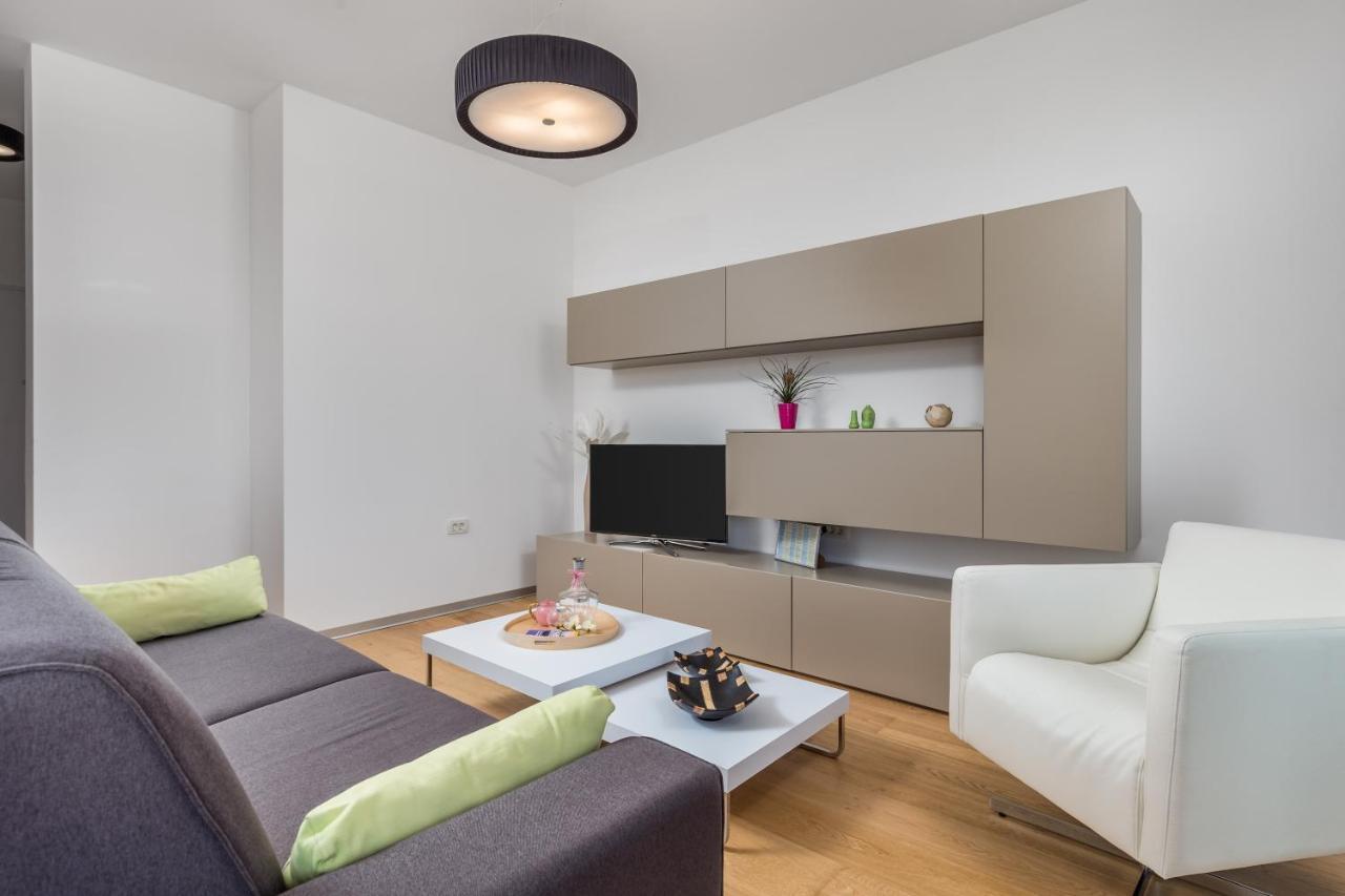 Apartment Palmas Opatija Exteriör bild