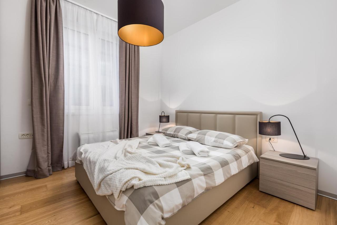 Apartment Palmas Opatija Exteriör bild